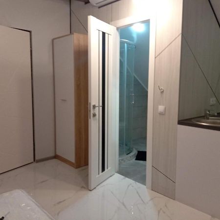 Pure Apartments Vip 5 Lviv Bagian luar foto