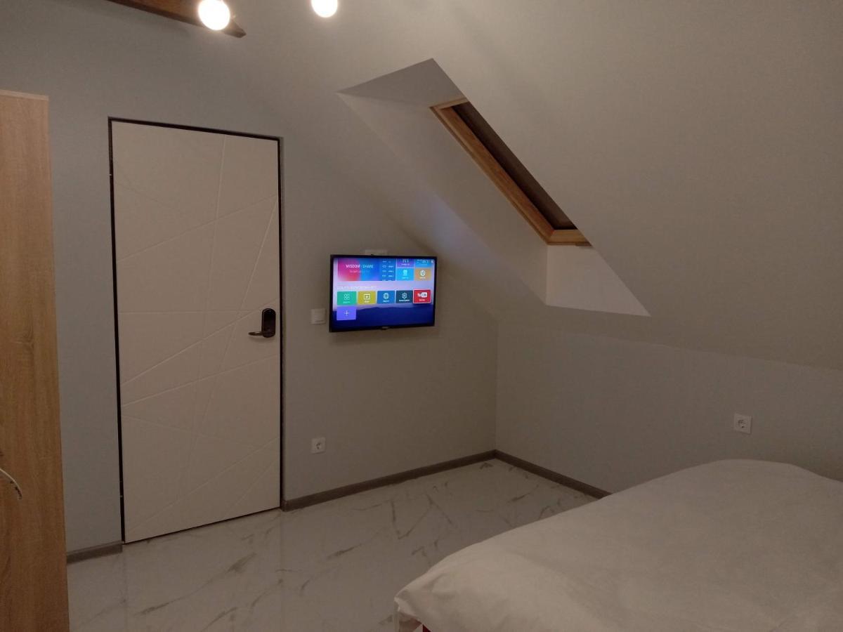 Pure Apartments Vip 5 Lviv Bagian luar foto